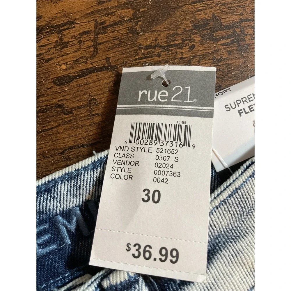 Rue 21 Premium Denim Mens Jean Shorts Patchwork Supreme Flex Graffiti Size 30 - Picture 5 of 7